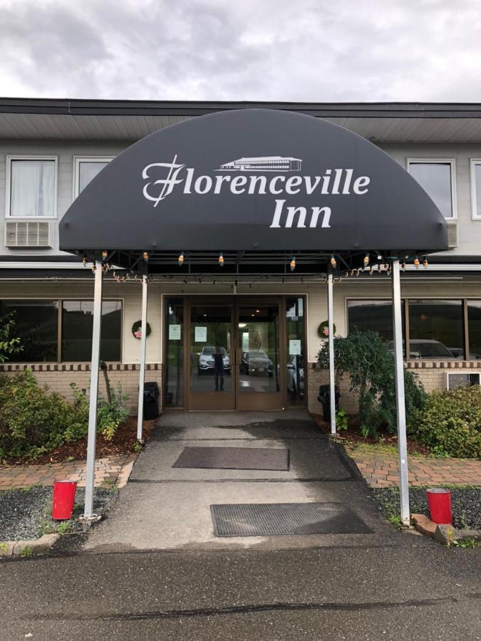Florenceville Inn, Restaurant & Pool Exterior photo