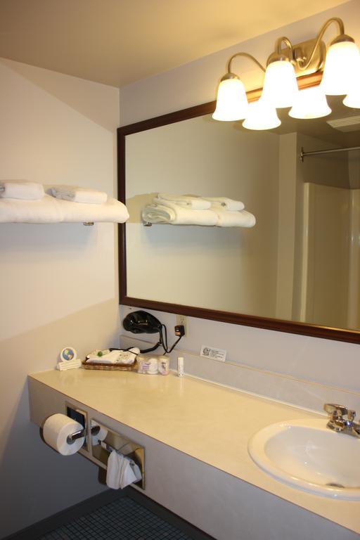 Florenceville Inn, Restaurant & Pool Room photo